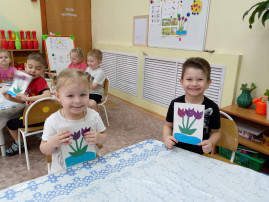 "Весеннее настроение" в младшей группе "Весеннее настроение" в младшей группе.
