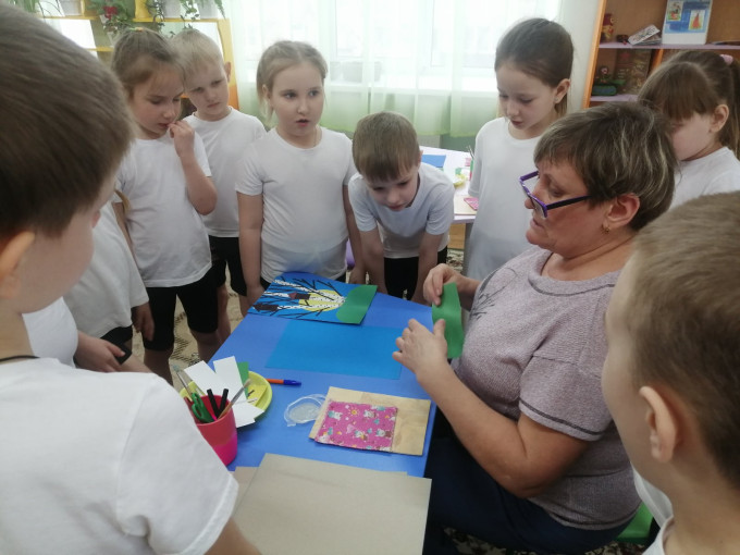 Аппликация "Пришла весна " Аппликация "Пришла весна ".